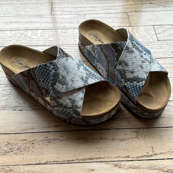 Free people platform sandals size 38 new never worn - Picture 5 of 9